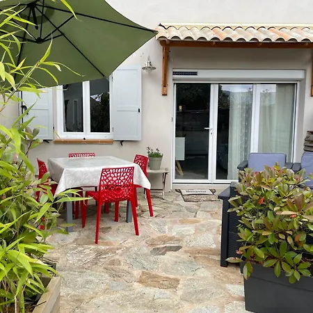 T2 Avec Terrasse Privative شقة Alata